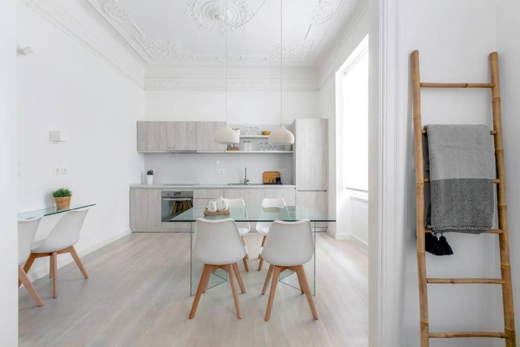 Athens Center Modern Apt In Art Nouveau Building Exterior photo